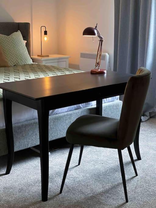 شقة Modern Flat Near Train Station With Free Parking كامبريدج المظهر الخارجي الصورة