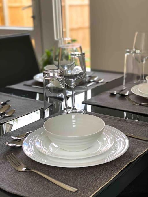 شقة Modern Flat Near Train Station With Free Parking كامبريدج المظهر الخارجي الصورة