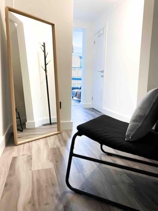 شقة Modern Flat Near Train Station With Free Parking كامبريدج المظهر الخارجي الصورة